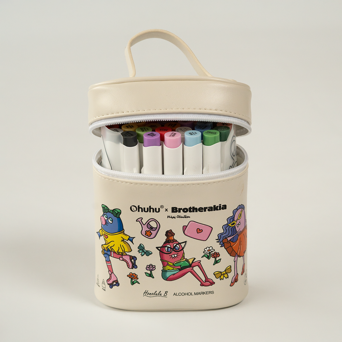 Pre-order: Ohuhu x Brotherakia alcohol marker set