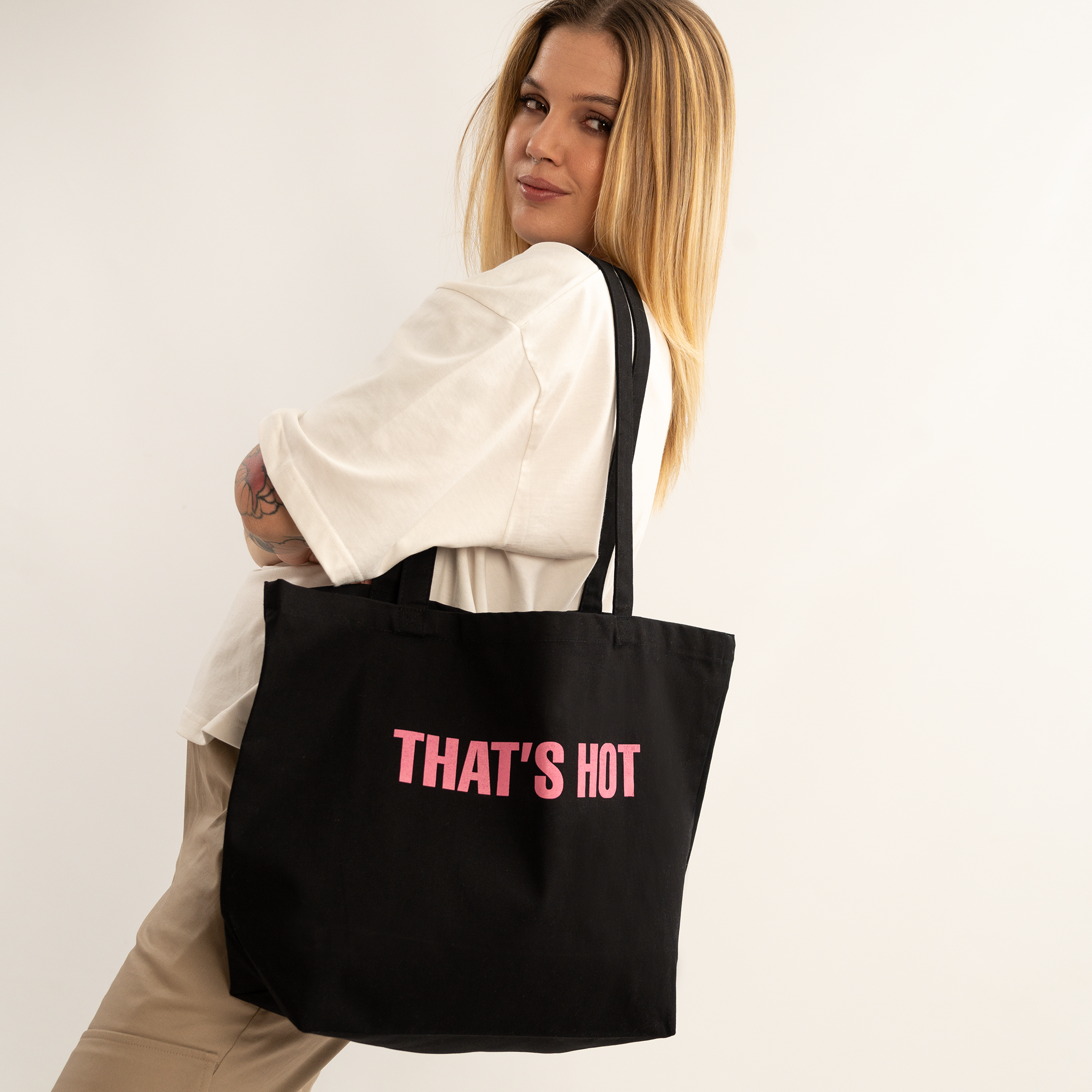 That's Hot black tote bag