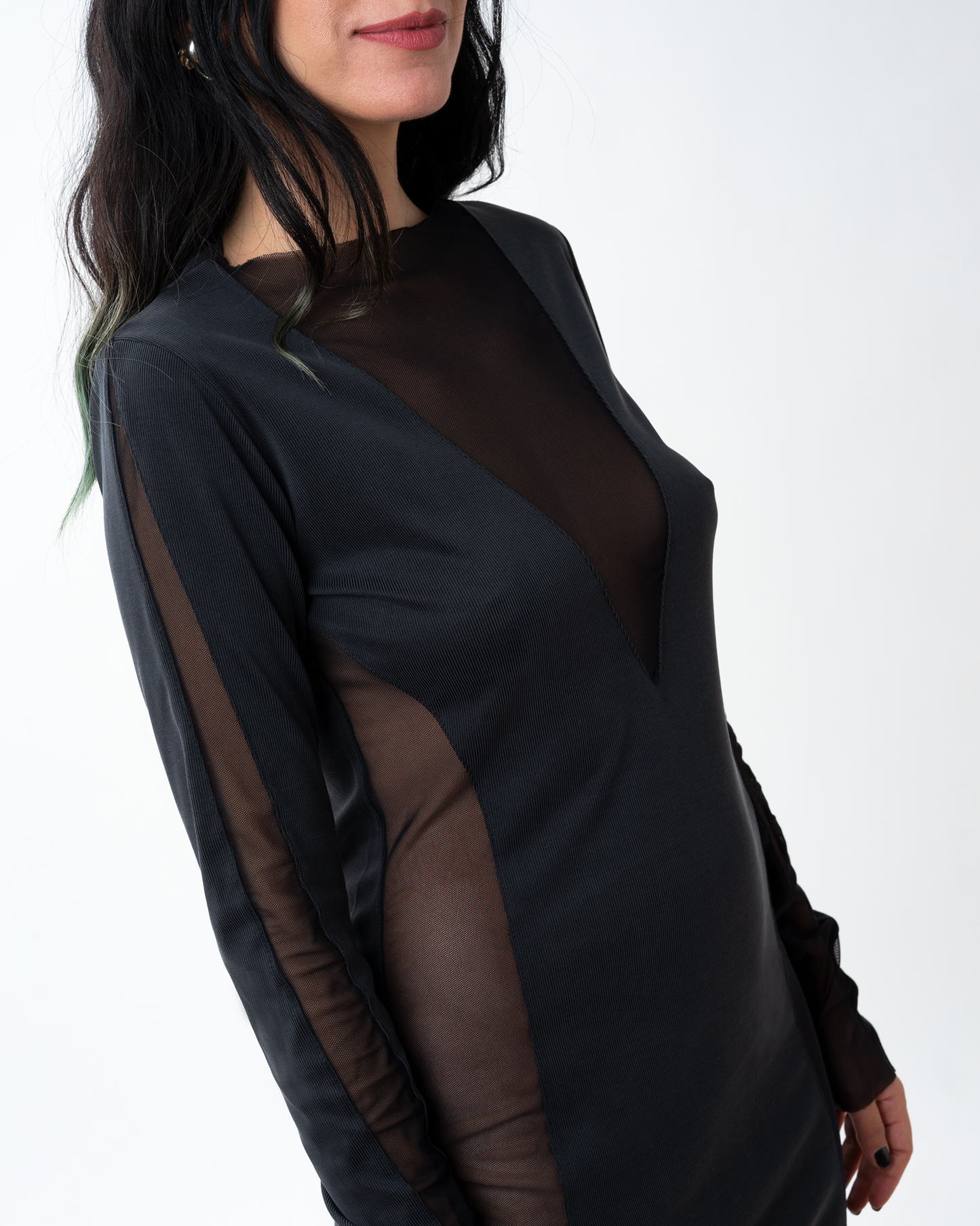JARDIN DE VANITE mini φόρεμα με διαφάνειες σε μαύρο