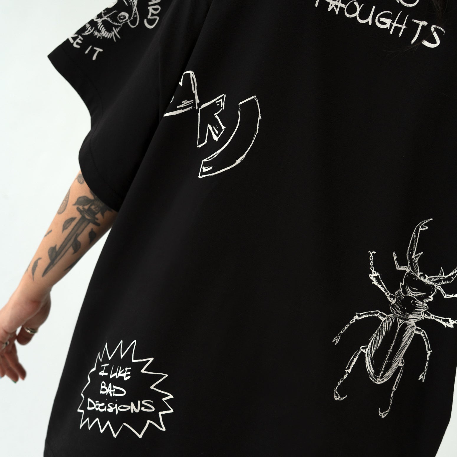 Doodle black t-shirt