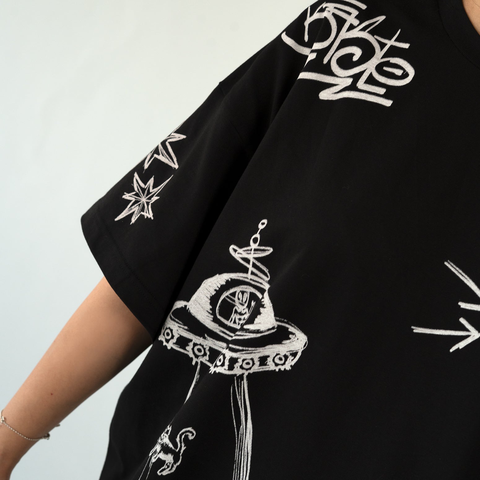 Doodle black t-shirt