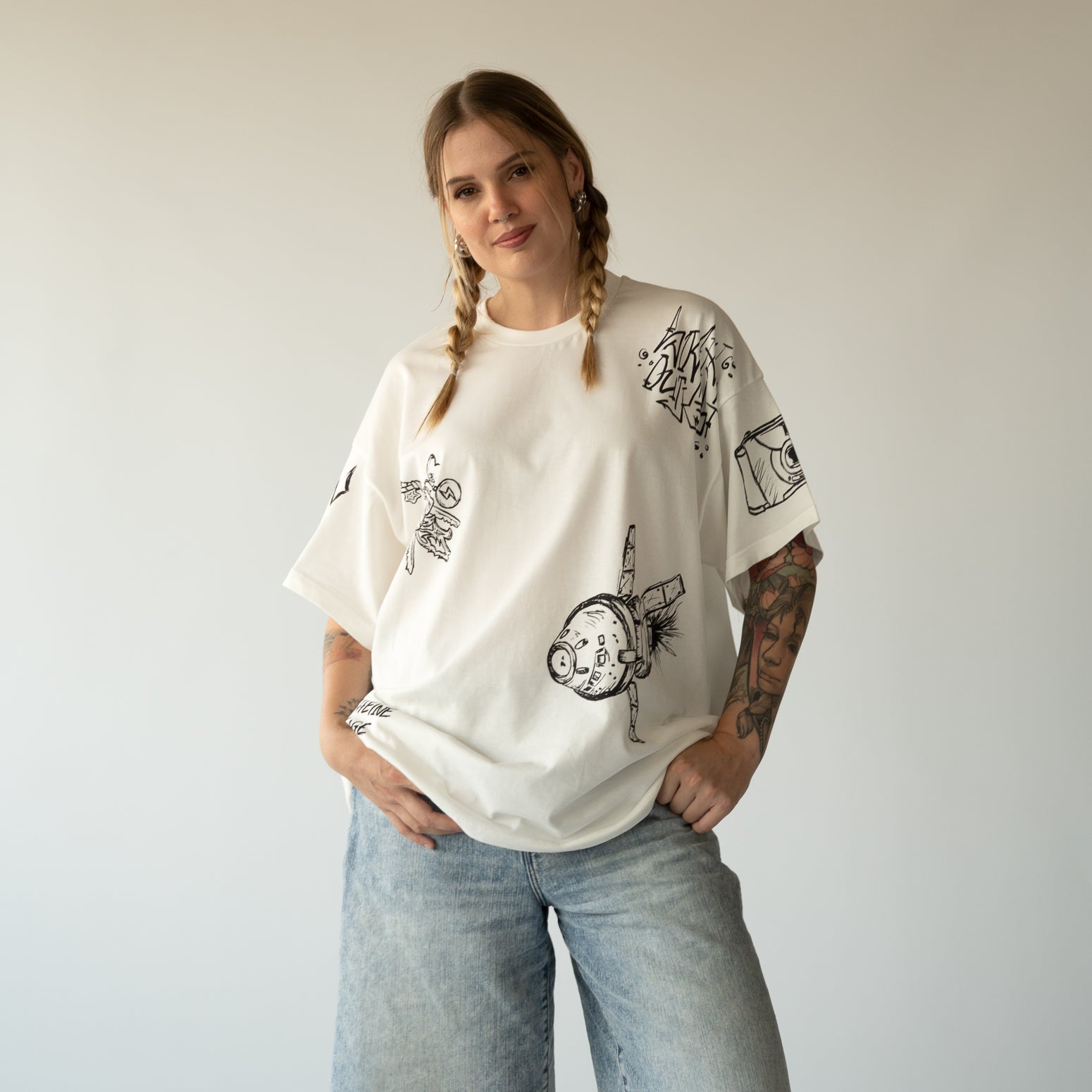 Doodle off-white t-shirt