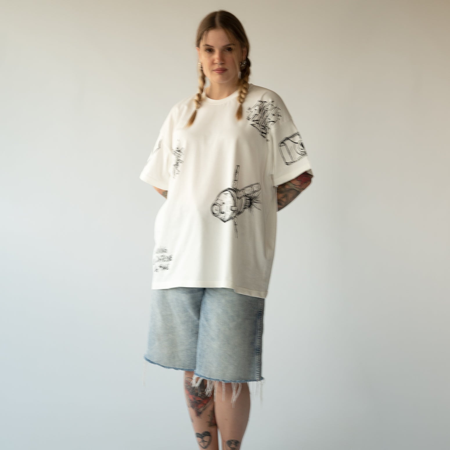 Doodle off-white t-shirt