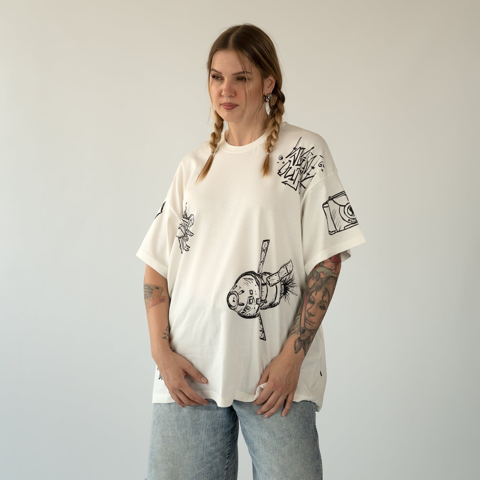 Doodle off-white t-shirt