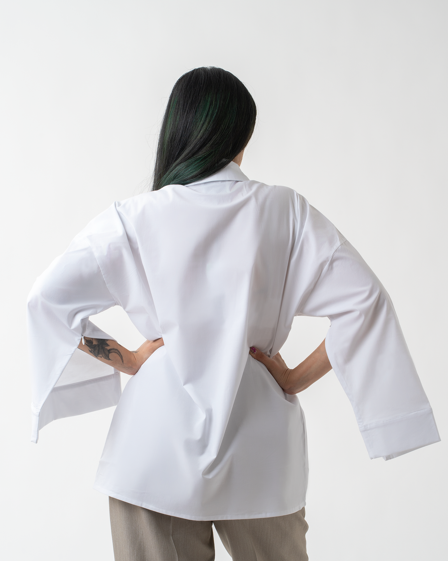4TAILORS λευκό πουκάμισο 'Tokyo' με ανοιχτά μανίκια