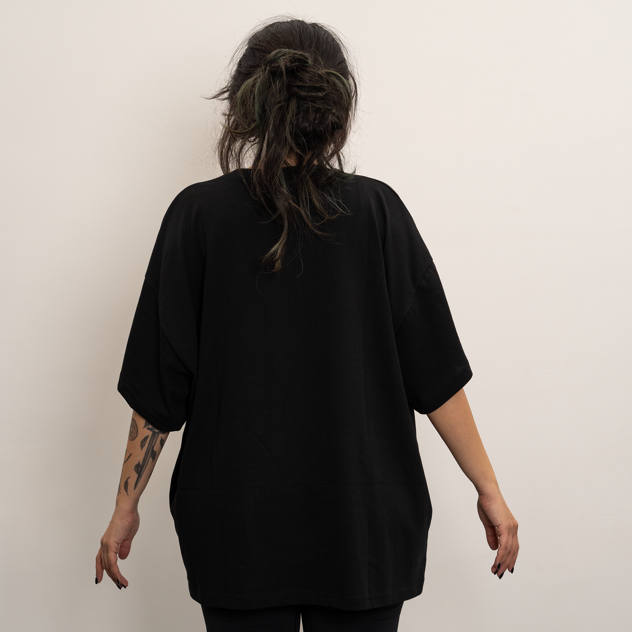 ->Heart<- black t-shirt