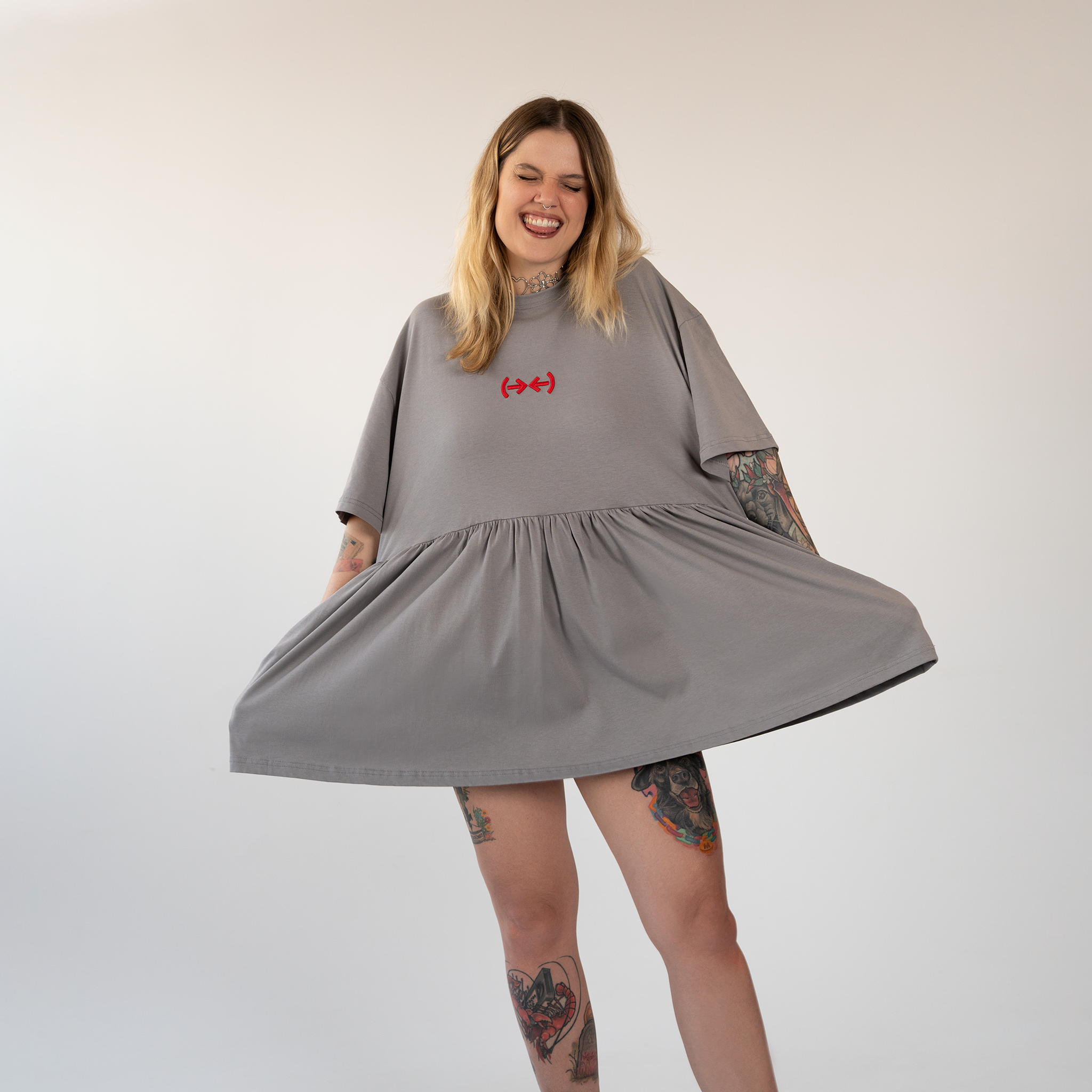 S(-><-)O gray mini dress