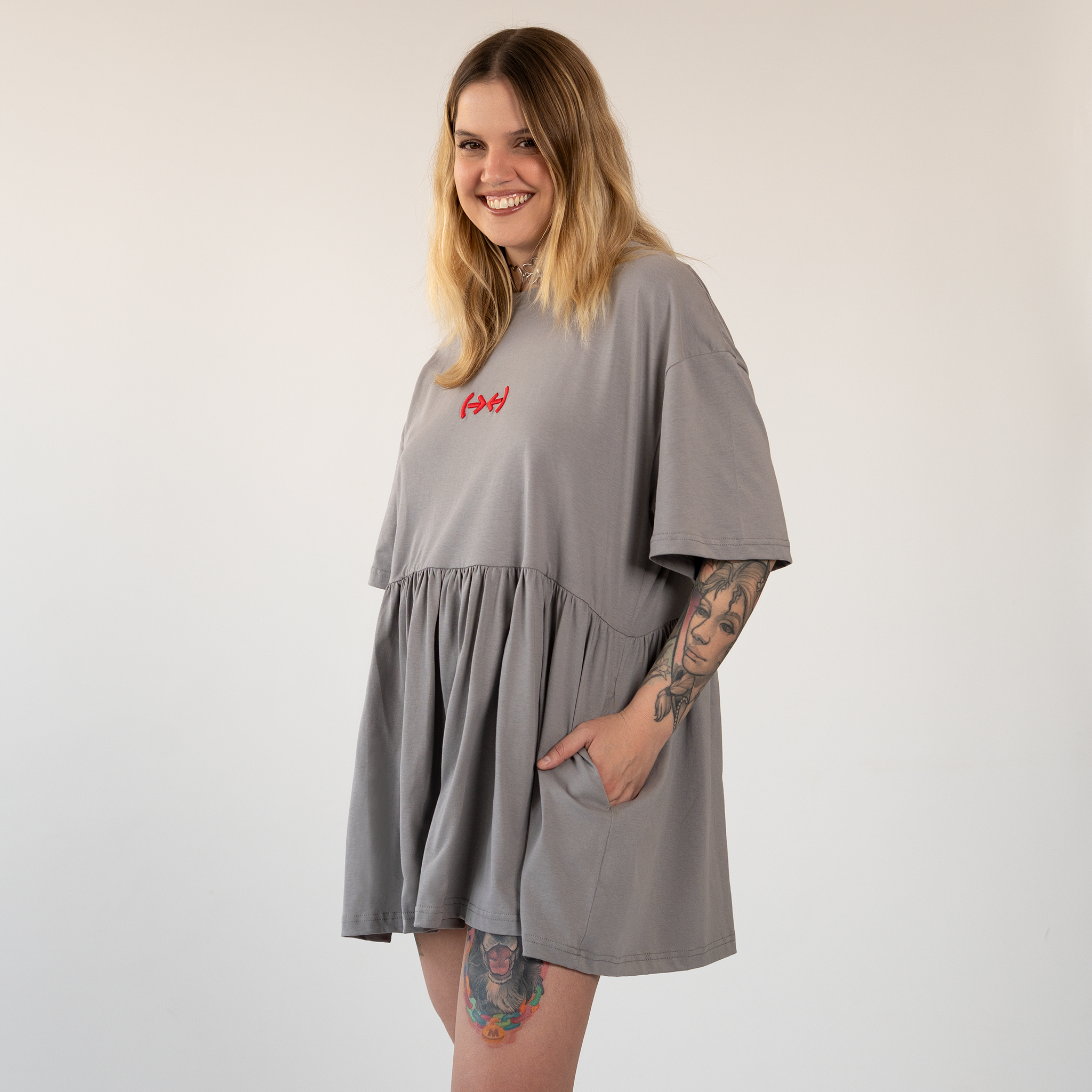 S(-><-)O gray mini dress