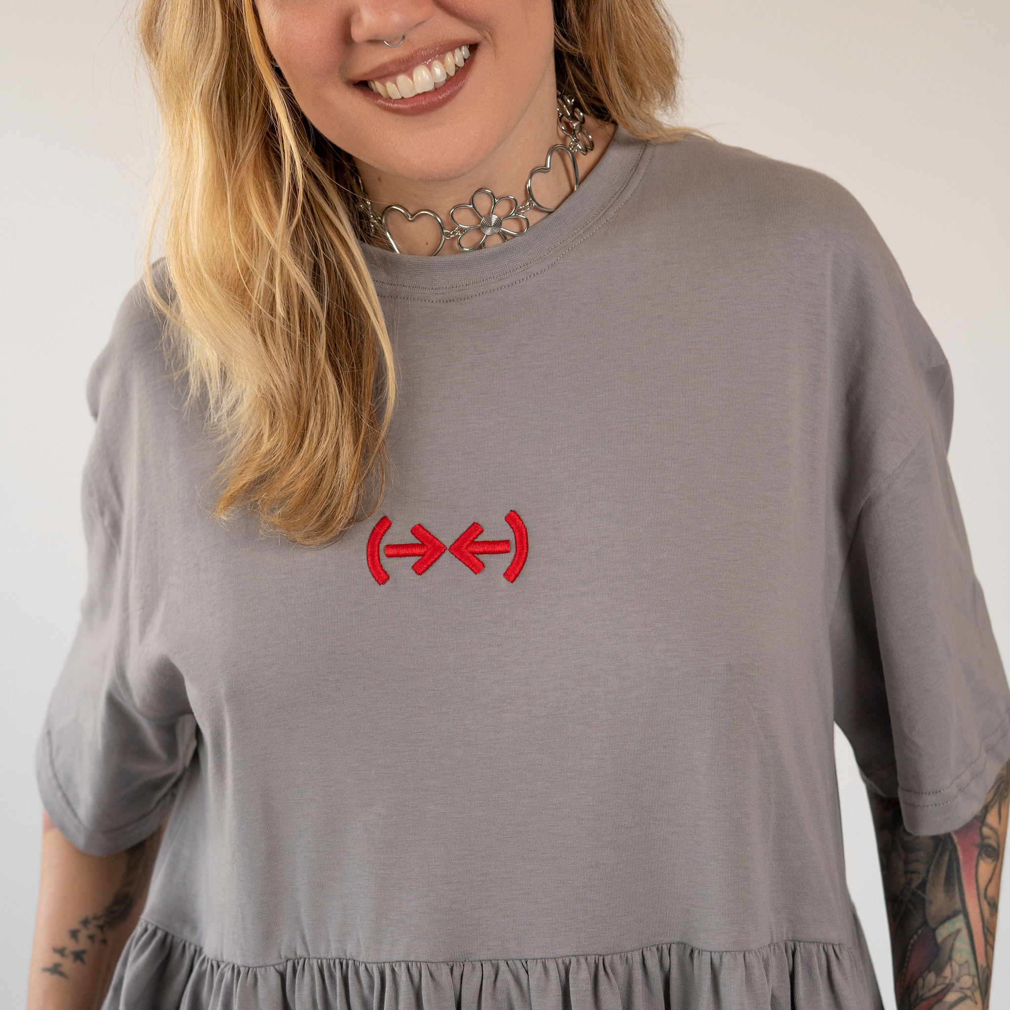 S(-><-)O gray mini dress