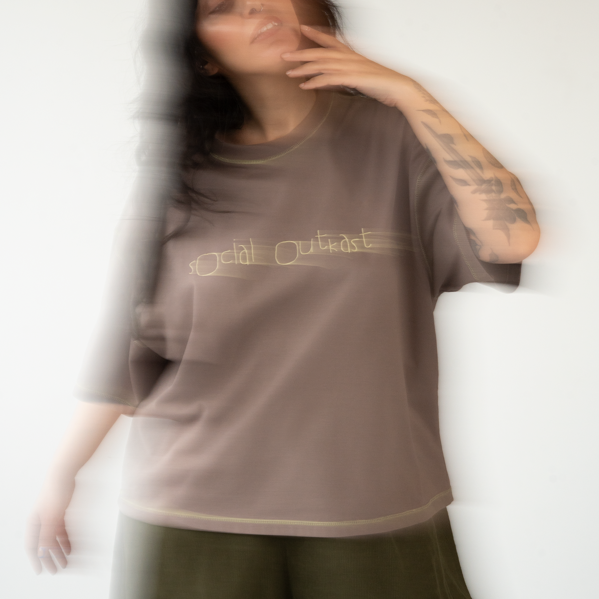 OG Kidscript brown t-shirt