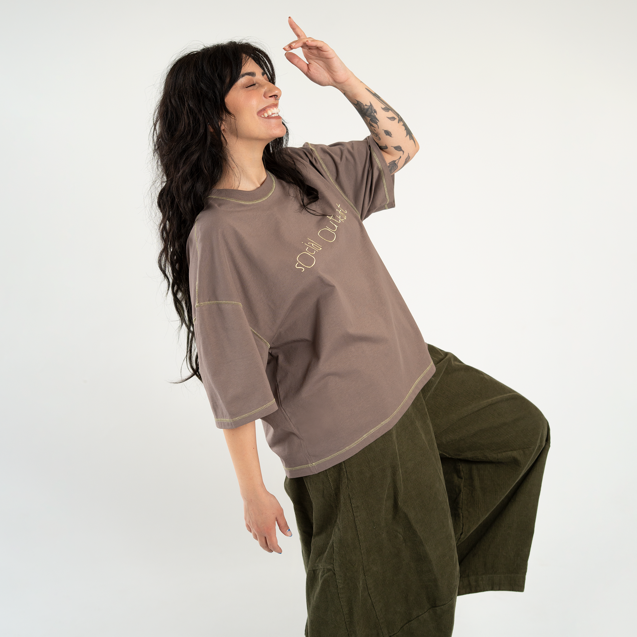 OG Kidscript brown t-shirt